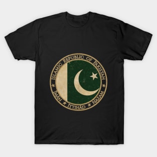 Vintage Islamic Republic of Pakistan Asia Asian Flag T-Shirt